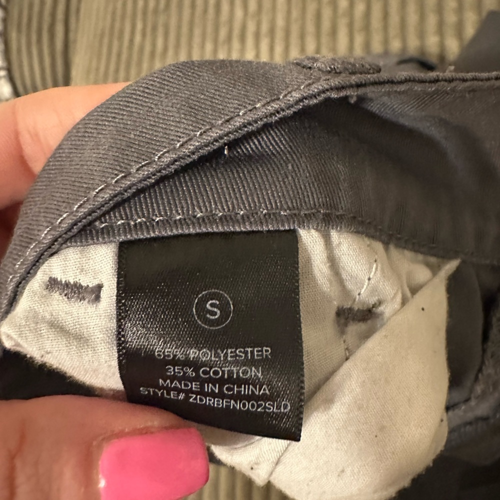 Women’s Gray Cargo Pants - Picture 7 of 8